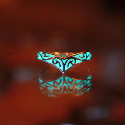 Vintage Fashion Personality Celtic V Shape Luminous Sterling Silver Ring